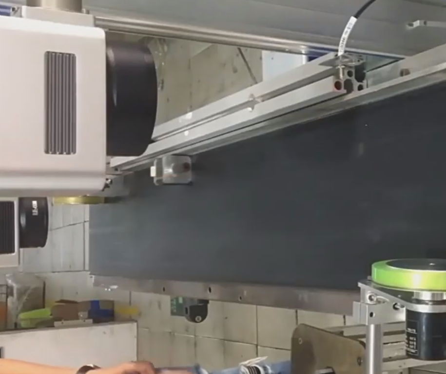 飛行鐳射打標機 鐳射噴碼機